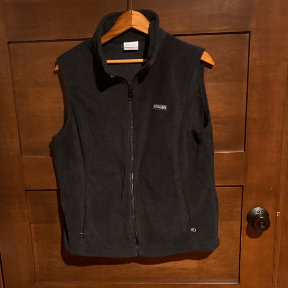 Columbia Black Fleece Vest